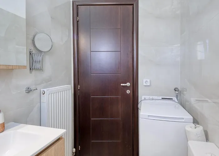 Thano's House 1 Apartment *