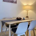 Apartment Thano's House 1 *